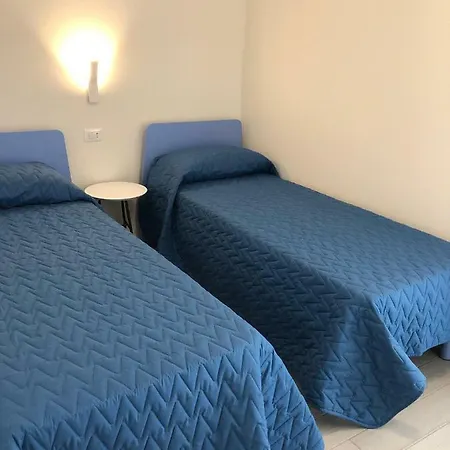 Apartment Dama 201 *