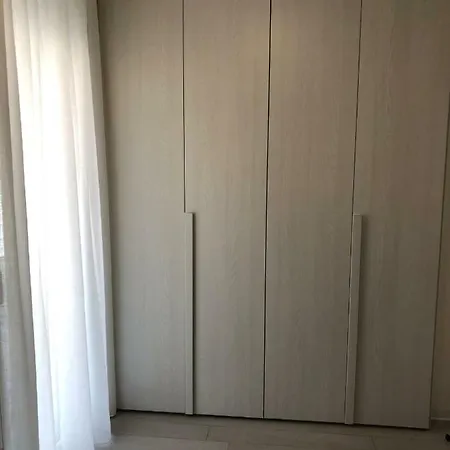 Apartment Dama 201