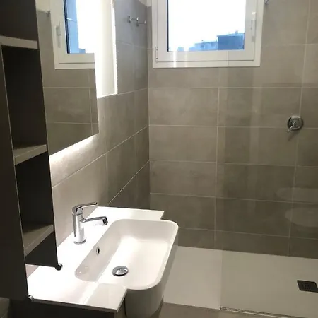 Dama 201 Apartment